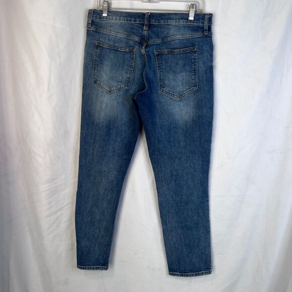 GAP Denim Jeans Best Girlfriend Distressed Slim Leg Light Wash Mid Rise Sz 30R - Picture 2 of 8